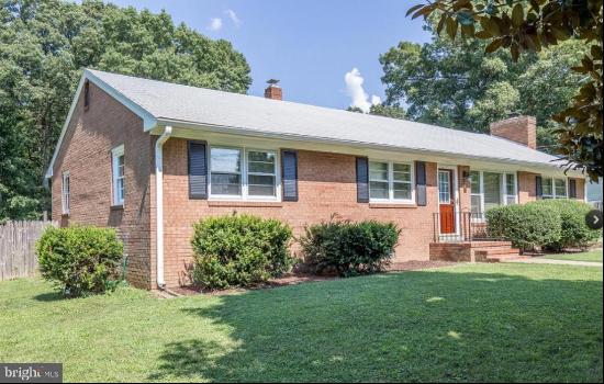 10801 Rollingwood Dr, Fredericksburg VA 22407