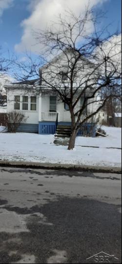 814 Mackinaw Street, Saginaw MI 48602