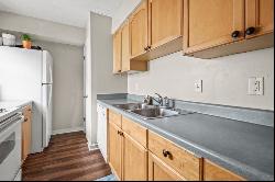 3091 Colonial Way Unit D4, Atlanta GA 30341