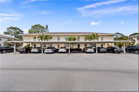 2950 SE Ocean Boulevard Unit 117-8, Stuart FL 34996