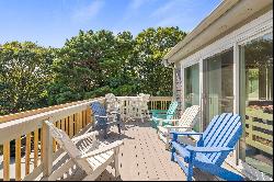 11 Moss Road, West Yarmouth MA 02673