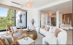 Fully renovated front line golf villa in Guadalmina Alta, Marbella 29670