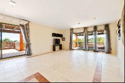 Corner penthouse with panoramic views in Benatalaya, Benahavis, Estepona 29680