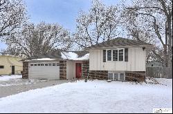 1815 Sherwood Cove, Fremont NE 68025