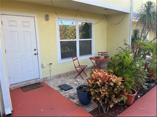 2801 N Highway A1a Unit F, Fort Pierce FL 34949