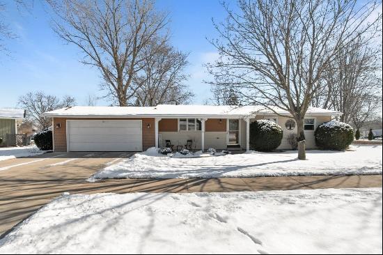 1320 S Westhaven Drive, Oshkosh WI 54904