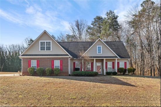 176 Friends Farm Way, Stokesdale NC 27257