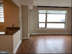 717 S Columbus Boulevard Unit PH5, Philadelphia PA 19147