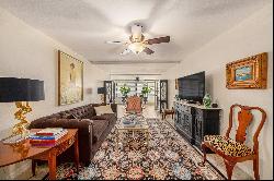 3211 W Swann Avenue #210, Tampa FL 33609