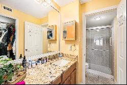 3211 W Swann Avenue #210, Tampa FL 33609