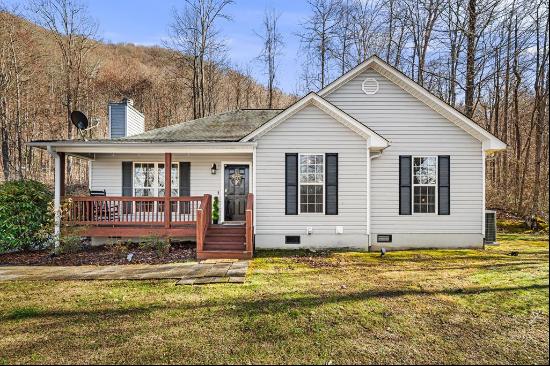 820 Safari Drive, Sylva NC 28779