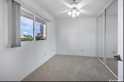 3075 Ala Poha Place Unit 805, Honolulu HI 96818