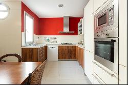 REFURBISHED MODERNIST FLAT IN EIXAMPLE DRETA, Barcelona 08007