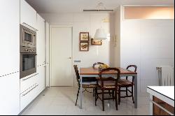 REFURBISHED MODERNIST FLAT IN EIXAMPLE DRETA, Barcelona 08007