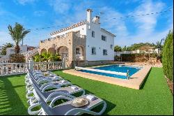 Two Villas and a Plot for Sale in Calpe, Costa Blanca, Calpe 03710