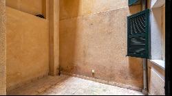 Wonderful ground floor apartment in the old town., Palma de Mallorca 07012