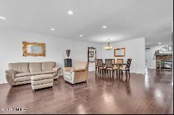 84 Foxwood Place, Morganville NJ 07751