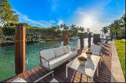 2288 Sunset Dr, Miami Beach FL 33140