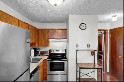 371 Emmett Street APT 27, Bristol CT 06010