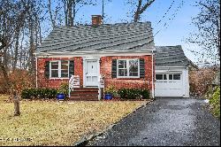 22 Osee Place, Cos Cob CT 06807