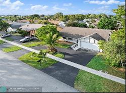 9531 NW 31st Pl, Sunrise FL 33351