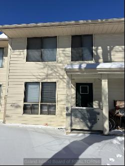 204 N Piper #6 St, Grand Island NE 68803