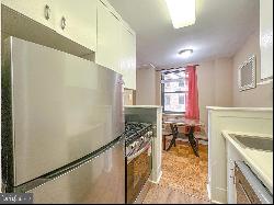 2601 Pennsylvania Avenue Unit 304, Philadelphia PA 19130