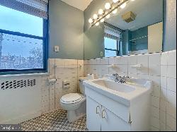 2601 Pennsylvania Avenue Unit 304, Philadelphia PA 19130