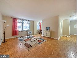 2601 Pennsylvania Avenue Unit 304, Philadelphia PA 19130