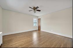 14 Oakridge Place Unit 2nd Floor, Eastchester NY 10709