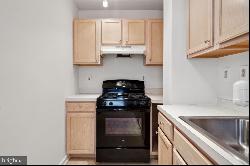 2601 Pennsylvania Avenue Unit 352, Philadelphia PA 19130