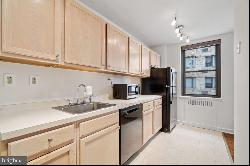 2601 Pennsylvania Avenue Unit 352, Philadelphia PA 19130