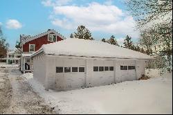 Spacious Duplex and Garage