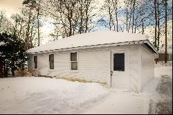 Spacious Duplex and Garage