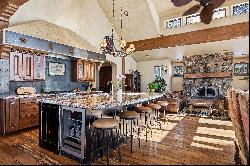 Rustic Elegance In Breckenridge HIghlands