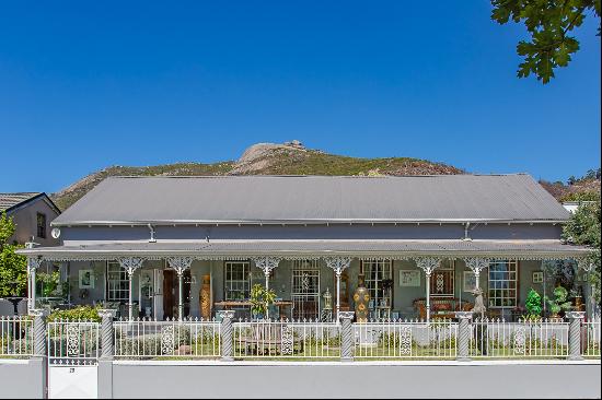 Immaculate Victorian Home in the Heart of Paarl