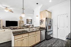 Open-Concept Townhome With Garage And Room For A Pool