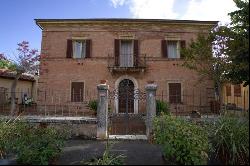 Murlo, B&B and home, let your imagination run wild in the hills of Siena