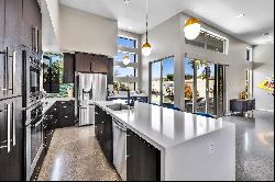 Palm Springs Paradise – Designer Home with Pool, Bocce, and Pickleball Court!