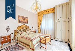 Wonderful, elegantly-renovated villa in the city of high-quality marble