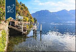 Luxury Villa with Private Park and Outbuilding for Sale by Lake Como