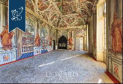 Historical villa with a private park for sale in Genoa