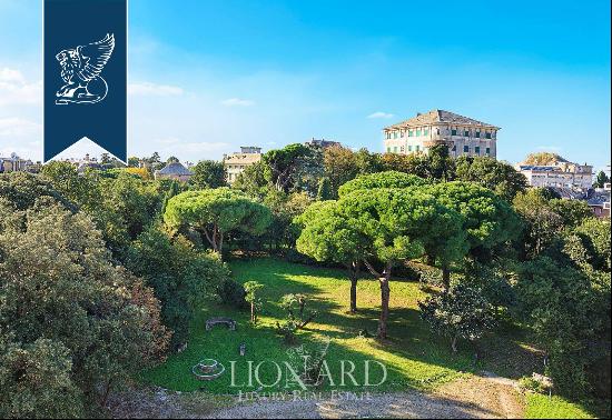 Historical villa with a private park for sale in Genoa