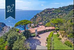 Wonderful seafront villa for sale on Mount Argentario