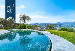 Prestigious property with garden and panoramic pool for sale on the coast of Liguria