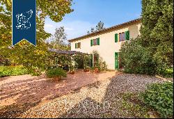 Elegant country estate for sale in Tuscany, between Florence and Siena