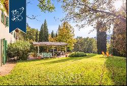 Elegant country estate for sale in Tuscany, between Florence and Siena