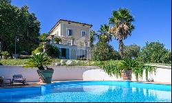 Villa With Stunning Seaview in Civitanova Marche, Le Marche