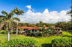 Timeless Hawaii Beachfront Retreat