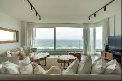 Exclusive first row apartment in Punta del Este